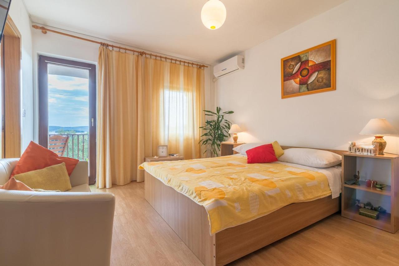 Apartments Bepina Biograd Na Moru Luaran gambar