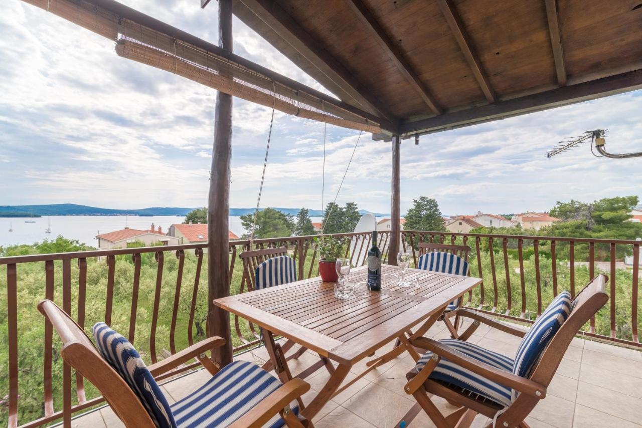 Apartments Bepina Biograd Na Moru Luaran gambar