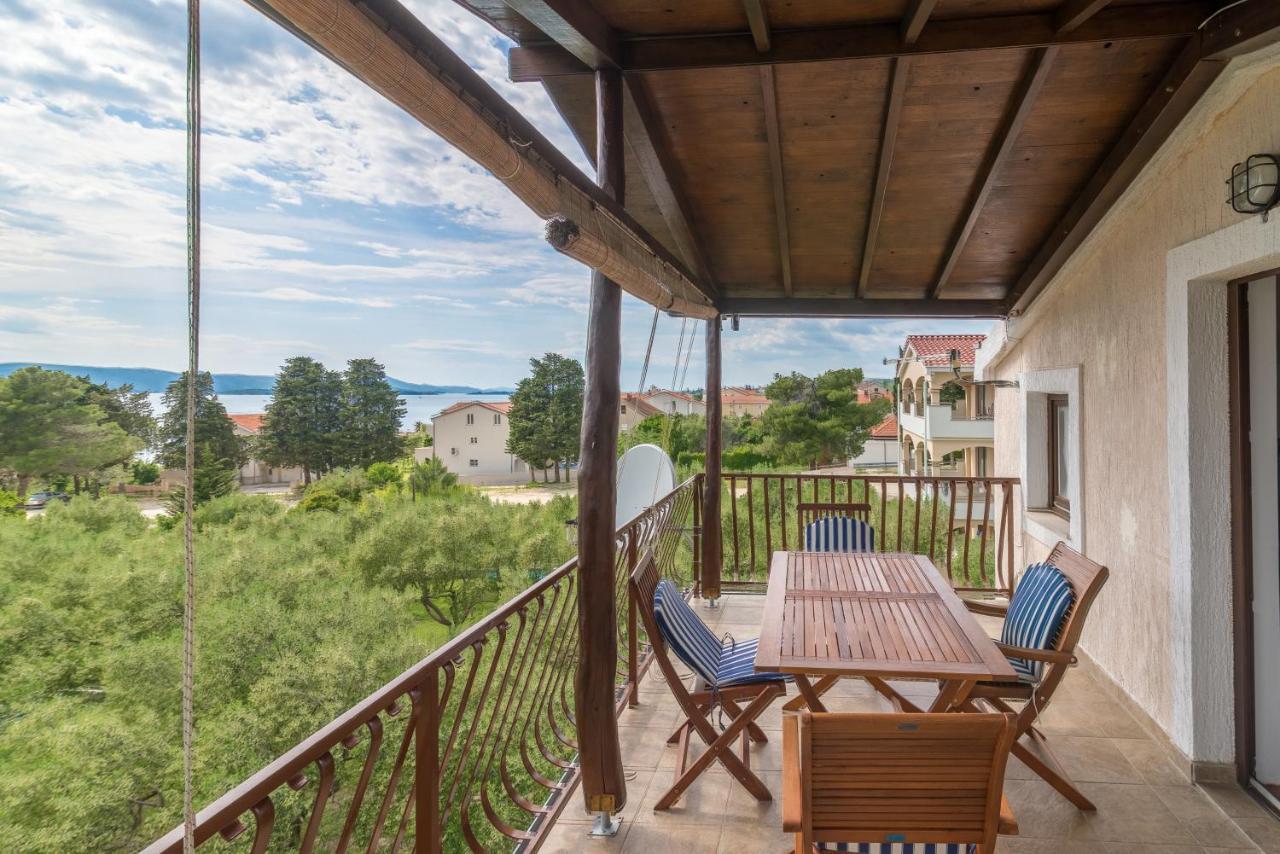 Apartments Bepina Biograd Na Moru Luaran gambar