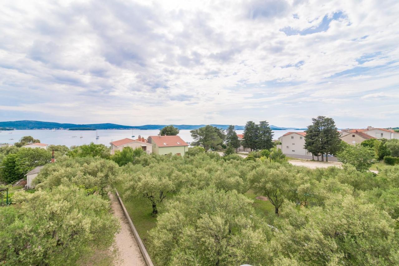 Apartments Bepina Biograd Na Moru Luaran gambar